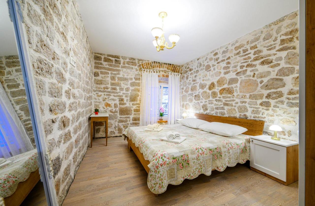 Apartments Festum Šibenik Exterior foto