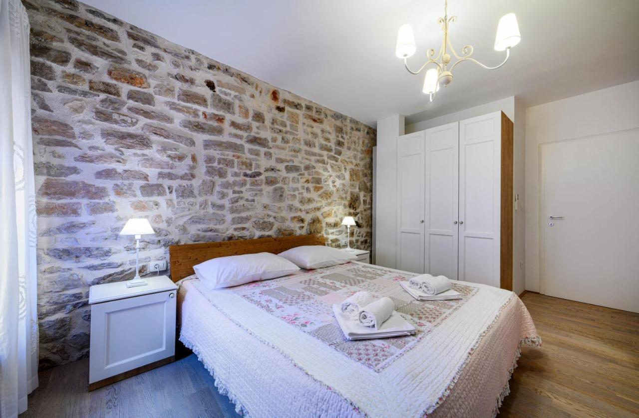 Apartments Festum Šibenik Exterior foto